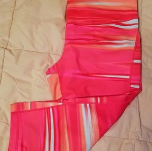 Zella Colorful Medium Capris